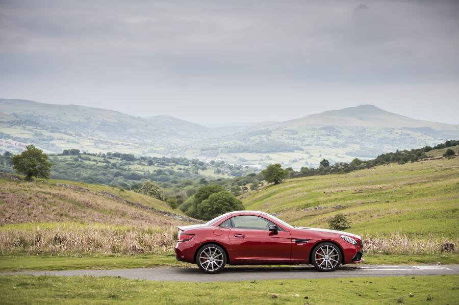  Mercedes-AMG SLC43 2016 года  (UK) (фото 21 из 30)